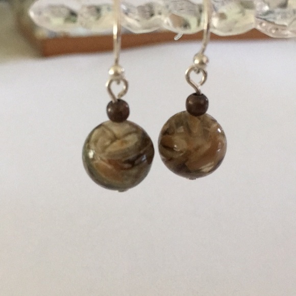 New handmade shells earrings . - Picture 5 of 6